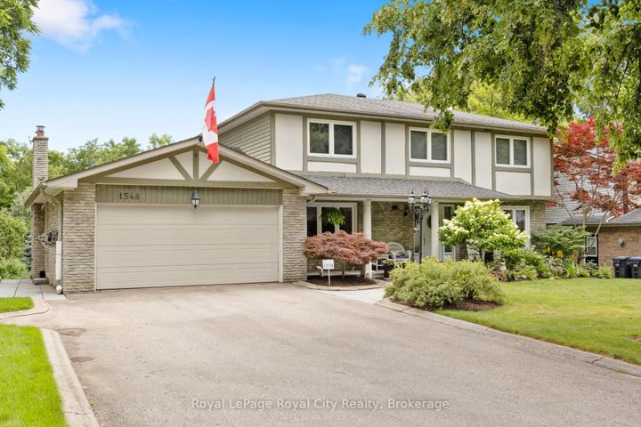 Photo 4 at 1548 Troika Court, Lorne Park, Mississauga