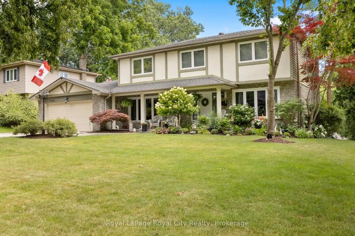 Photo 5 at 1548 Troika Court, Lorne Park, Mississauga