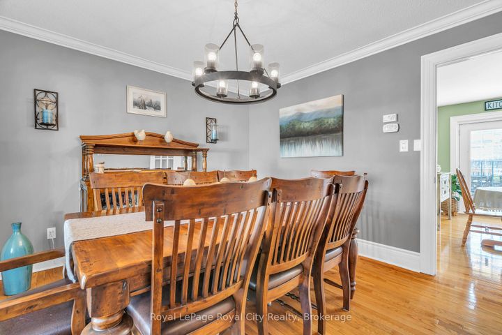 Photo 12 at 1548 Troika Court, Lorne Park, Mississauga