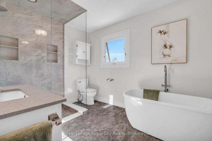 Photo 21 at 1548 Troika Court, Lorne Park, Mississauga