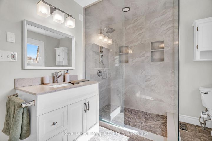 Photo 22 at 1548 Troika Court, Lorne Park, Mississauga