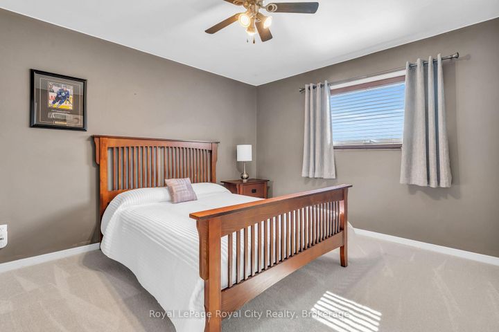 Photo 25 at 1548 Troika Court, Lorne Park, Mississauga