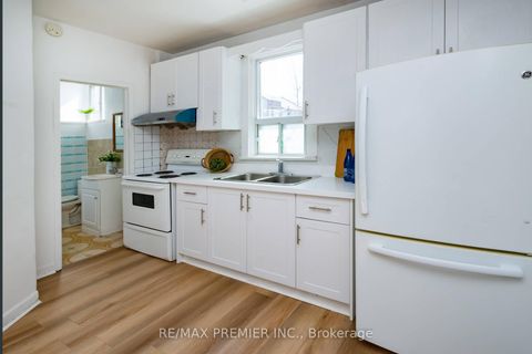 Photo 6 at 229 Bellwoods Avenue, Bellwoods, Toronto