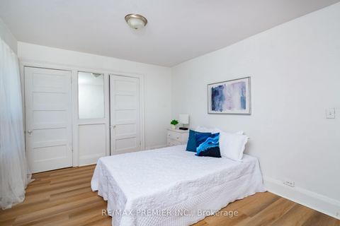 Photo 18 at 229 Bellwoods Avenue, Bellwoods, Toronto