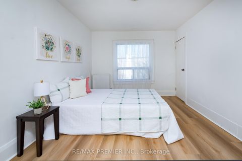 Photo 21 at 229 Bellwoods Avenue, Bellwoods, Toronto