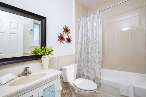 Photo 24 at 229 Bellwoods Avenue, Bellwoods, Toronto