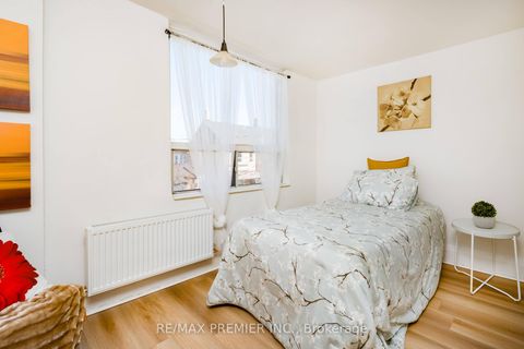 Photo 32 at 229 Bellwoods Avenue, Bellwoods, Toronto