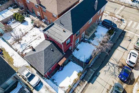 Photo 36 at 229 Bellwoods Avenue, Bellwoods, Toronto