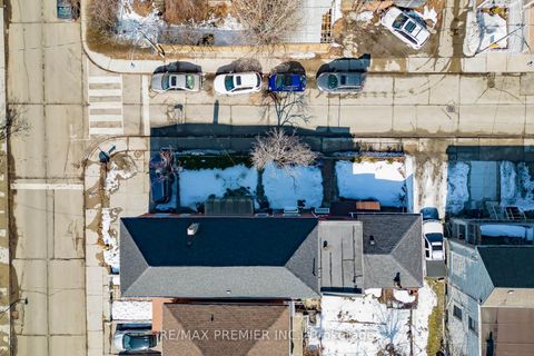 Photo 39 at 229 Bellwoods Avenue, Bellwoods, Toronto