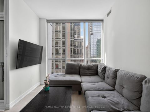 Photo 6 at 905 - 1 Yorkville Avenue, Annex, Toronto