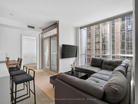 Photo 10 at 905 - 1 Yorkville Avenue, Annex, Toronto