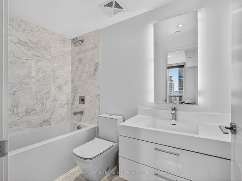 Photo 14 at 905 - 1 Yorkville Avenue, Annex, Toronto