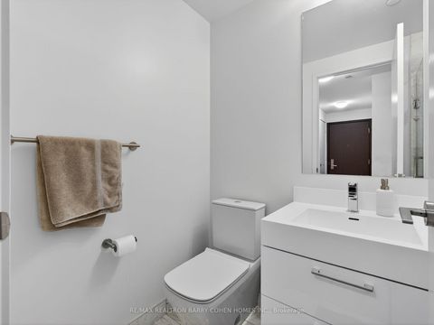 Photo 20 at 905 - 1 Yorkville Avenue, Annex, Toronto