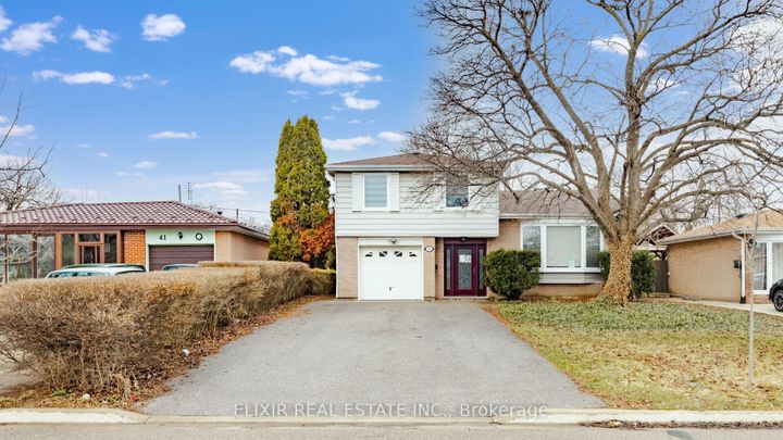 Photo 2 at 43 Bromley Crescent, Avondale, Brampton