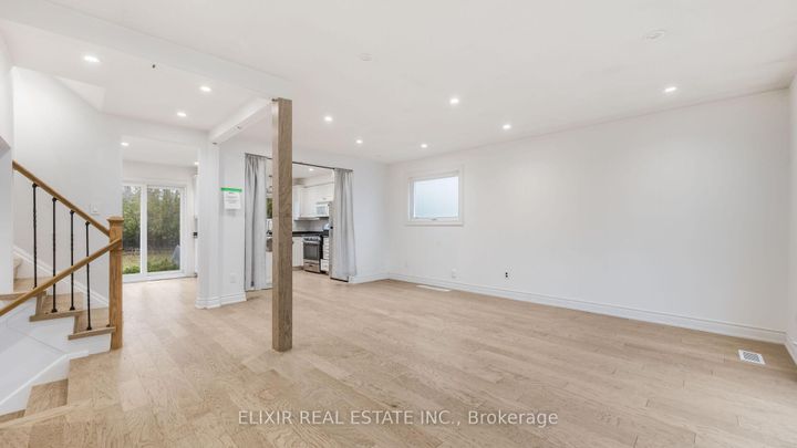 Photo 13 at 43 Bromley Crescent, Avondale, Brampton