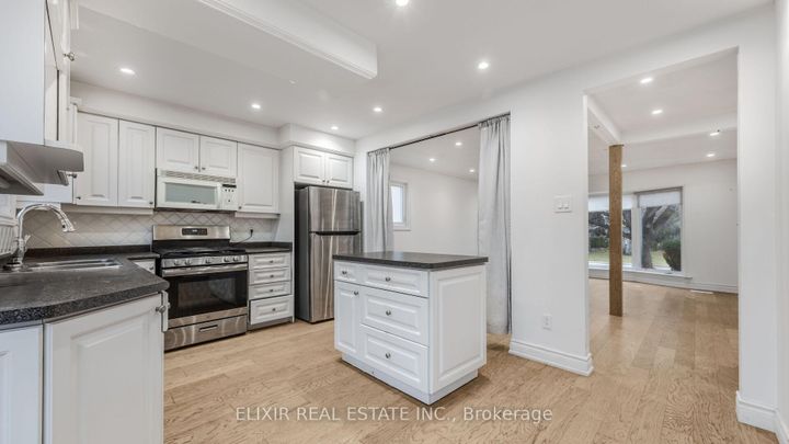 Photo 15 at 43 Bromley Crescent, Avondale, Brampton