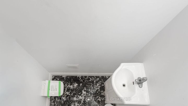 Photo 17 at 43 Bromley Crescent, Avondale, Brampton