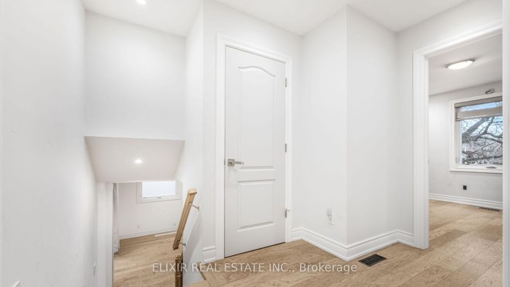 Photo 18 at 43 Bromley Crescent, Avondale, Brampton