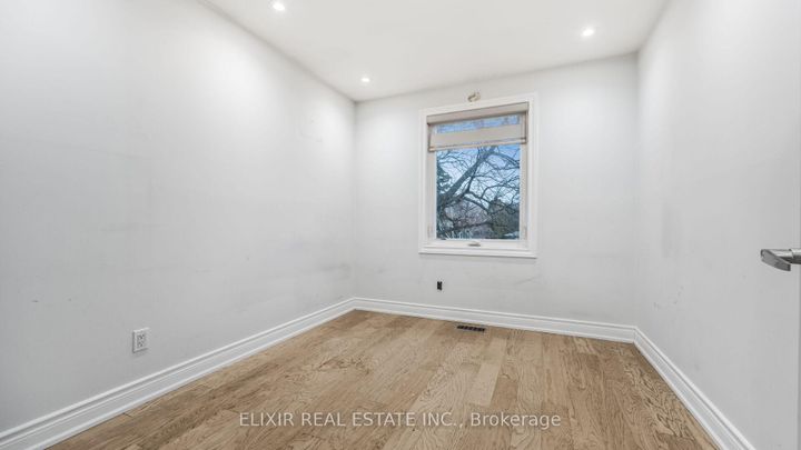 Photo 28 at 43 Bromley Crescent, Avondale, Brampton