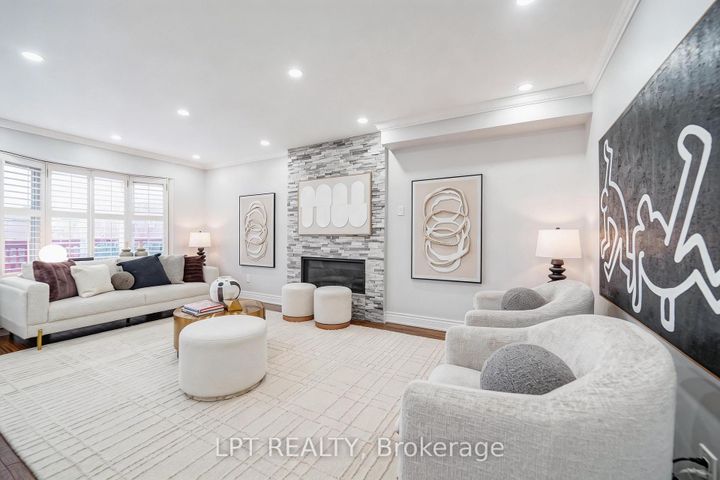 Photo 8 at 40 Dewberry Drive, Middlefield, Markham