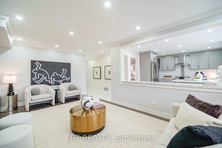 Photo 16 at 40 Dewberry Drive, Middlefield, Markham