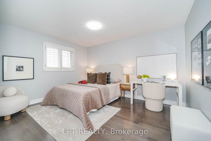 Photo 27 at 40 Dewberry Drive, Middlefield, Markham