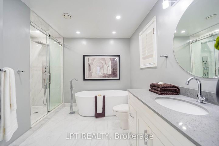 Photo 28 at 40 Dewberry Drive, Middlefield, Markham