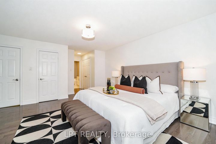 Photo 33 at 40 Dewberry Drive, Middlefield, Markham