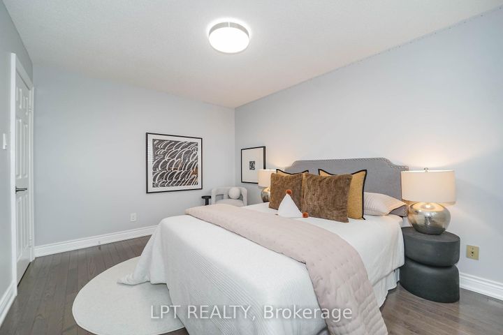 Photo 35 at 40 Dewberry Drive, Middlefield, Markham