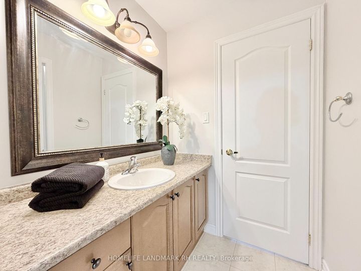 Photo 22 at 12 Bosco Drive, Vellore Village, Vaughan