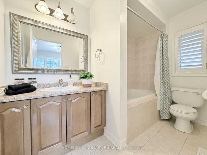 Photo 25 at 12 Bosco Drive, Vellore Village, Vaughan