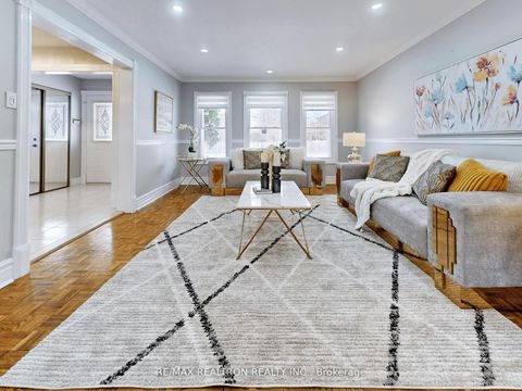 Photo 2 at 163 Calverley Trail, Highland Creek, Toronto