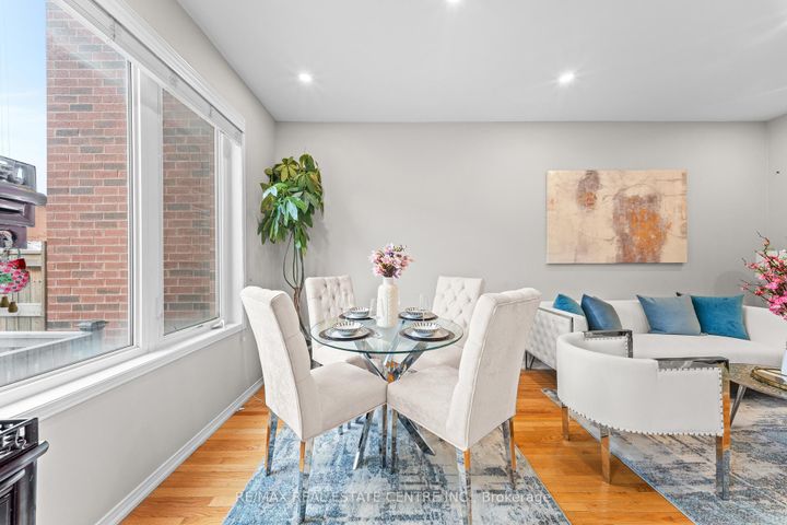 Photo 12 at 62 Sussexvale Drive, Wellington, Brampton