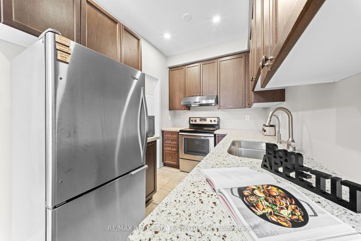 Photo 19 at 62 Sussexvale Drive, Wellington, Brampton