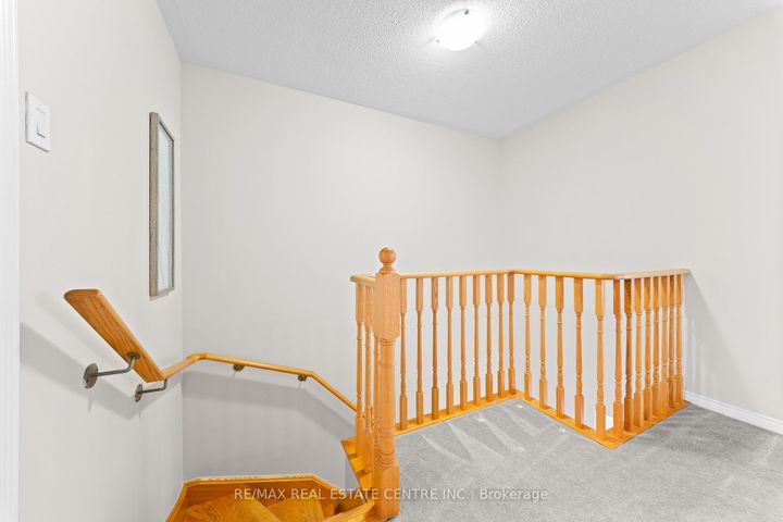 Photo 28 at 62 Sussexvale Drive, Wellington, Brampton