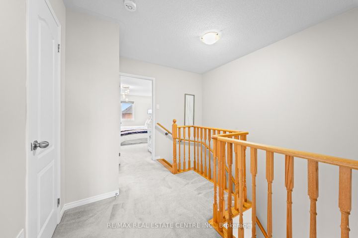 Photo 29 at 62 Sussexvale Drive, Wellington, Brampton