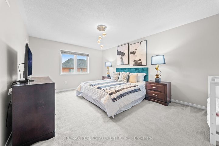 Photo 30 at 62 Sussexvale Drive, Wellington, Brampton