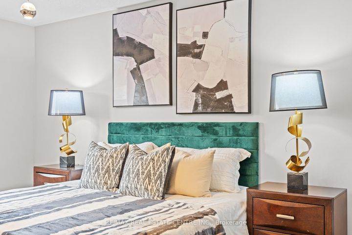 Photo 33 at 62 Sussexvale Drive, Wellington, Brampton