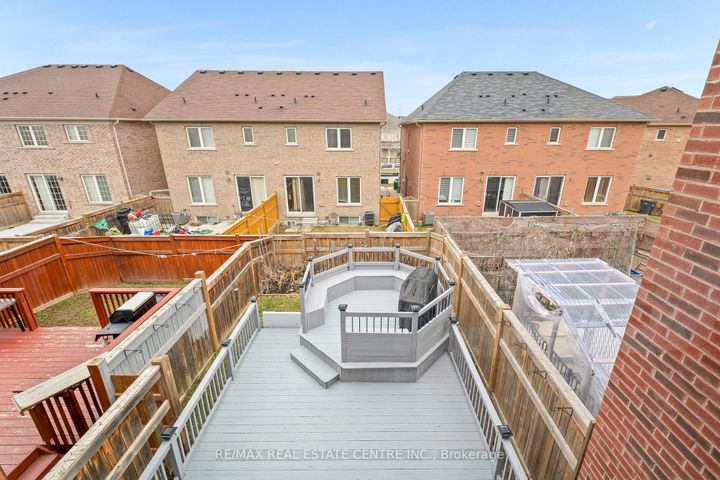 Photo 41 at 62 Sussexvale Drive, Wellington, Brampton