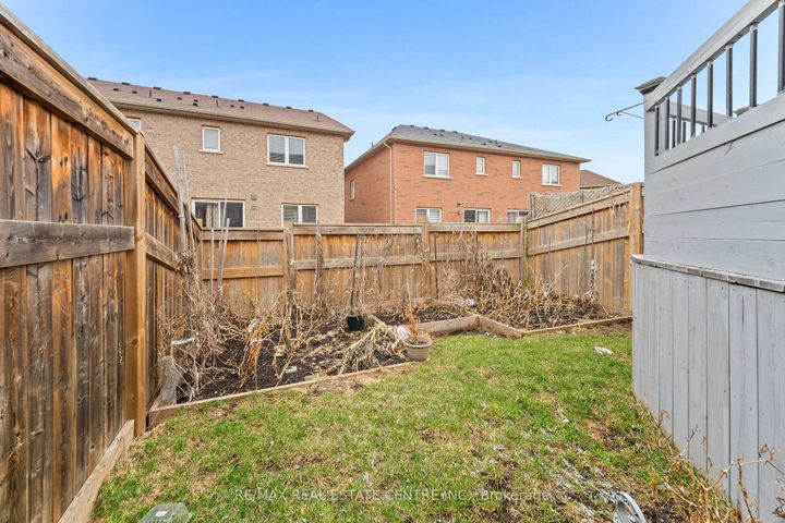 Photo 43 at 62 Sussexvale Drive, Wellington, Brampton