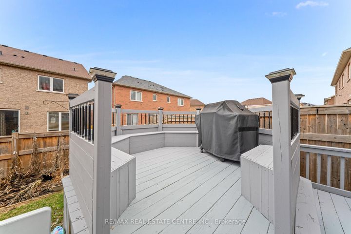 Photo 45 at 62 Sussexvale Drive, Wellington, Brampton