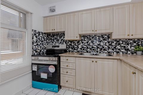 Photo 14 at 3 - 40 Rexdale Boulevard, Kipling, Toronto