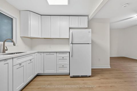 Photo 10 at 2073 Kate Avenue, Alcona, Innisfil