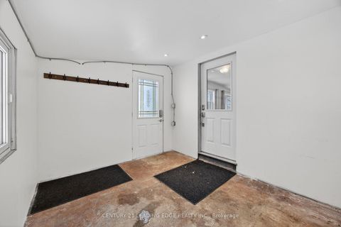 Photo 18 at 2073 Kate Avenue, Alcona, Innisfil