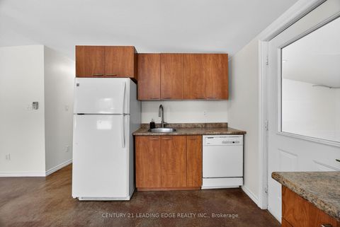 Photo 26 at 2073 Kate Avenue, Alcona, Innisfil