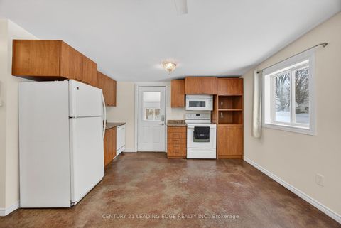 Photo 27 at 2073 Kate Avenue, Alcona, Innisfil