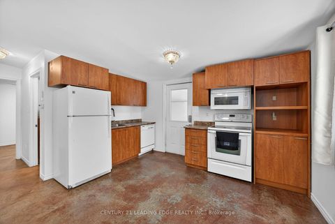 Photo 28 at 2073 Kate Avenue, Alcona, Innisfil