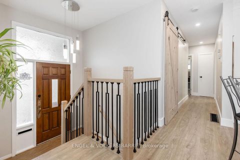 Photo 2 at 68 Ottaway Avenue, Wellington, Barrie