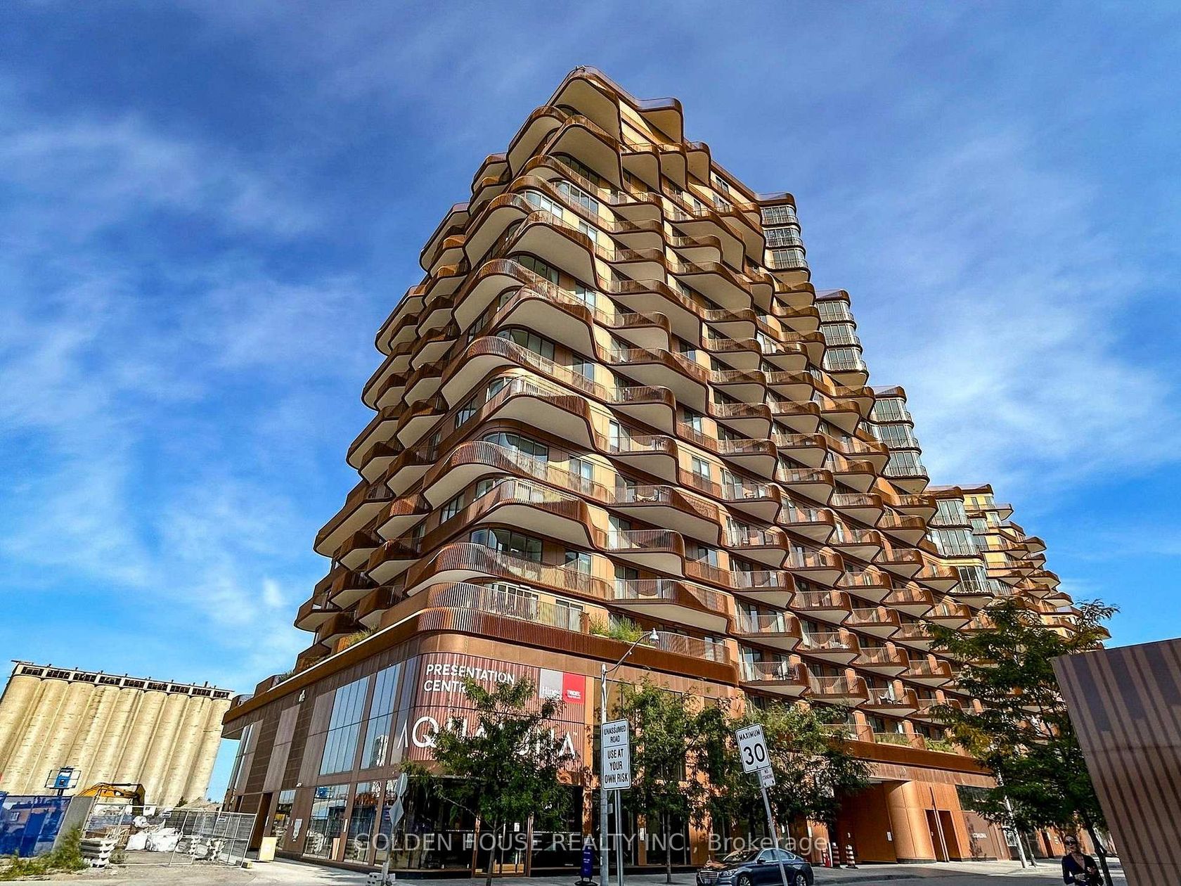 1112 - 155 Merchants' Wharf, Waterfront Communities C8, Toronto 