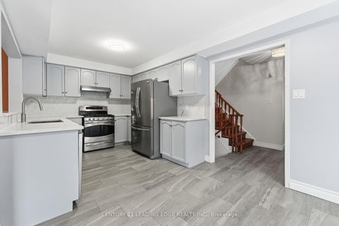 Photo 13 at 60 Snedden Avenue, Bayview Wellington, Aurora